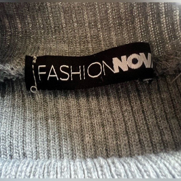 Fashion Nova Back On Top Keyhole Ribbed Mock Neck Sweater in Heather Grey Size M - Picture 8 of 11